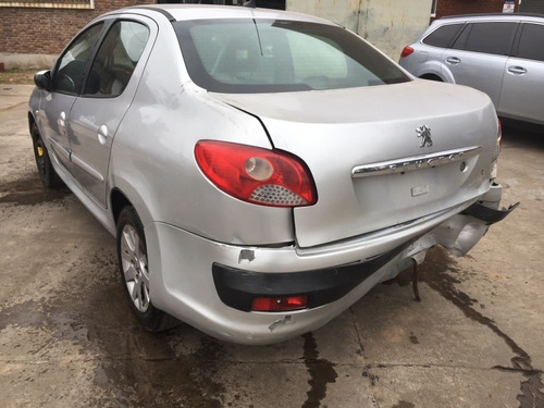 Imagen 15 de 15 de Peugeot 207 Compact Xt