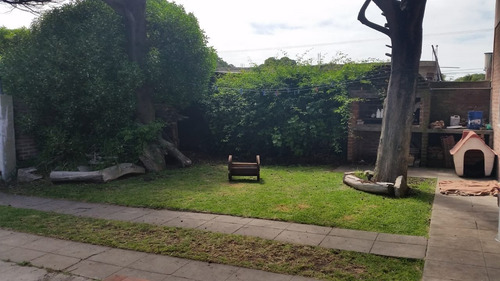 Venta 2 Casas Sobre Lote, Zacagnini