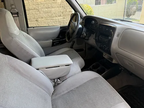 Ford Ranger Ranger súper Cab 6 cilindros 3.0 2 puertas Automática