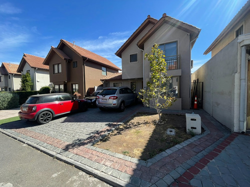 Comoda Casa En Montes De Izarra-cuidad De Los Valles