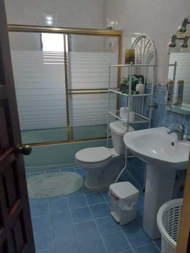 Casa En Santiago Con Diseño Moderno Y Acabados De Alta Calidad