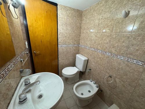 Alquiler 2 Amb Mas Playroom C/balcon. A Nuevo!!!!!