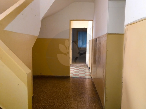 Imagen 5 de 12 de Excelente Oportunidad Venta De Tres Locales Con Casa 3 Dormitorios, Estrategica Ubicacion Frente A La Terminal De Omnibus De La Plata Ubicacion
