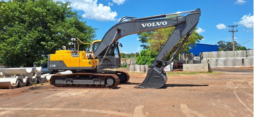 Escavadeira Volvo Ec 220 D 2016 5684541