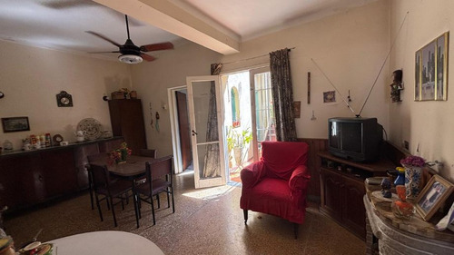 Casa En Venta En Remedios De Escalada Oeste