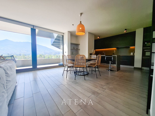 En Venta Departamento Tríplex En Vitacura