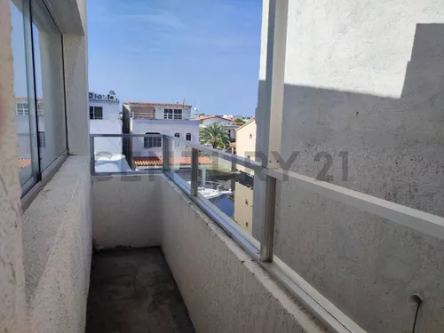 En Venta Casa Bote Sector A