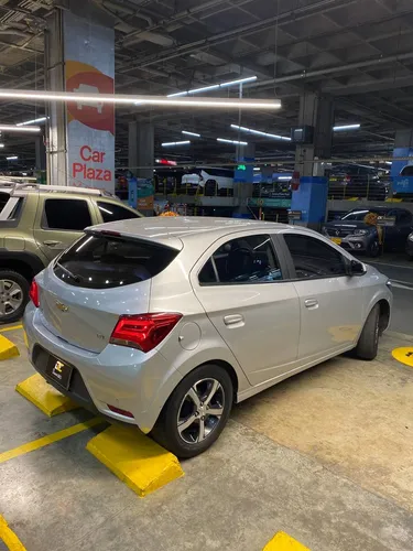 Chevrolet Onix 1.4 Ltz 5 p