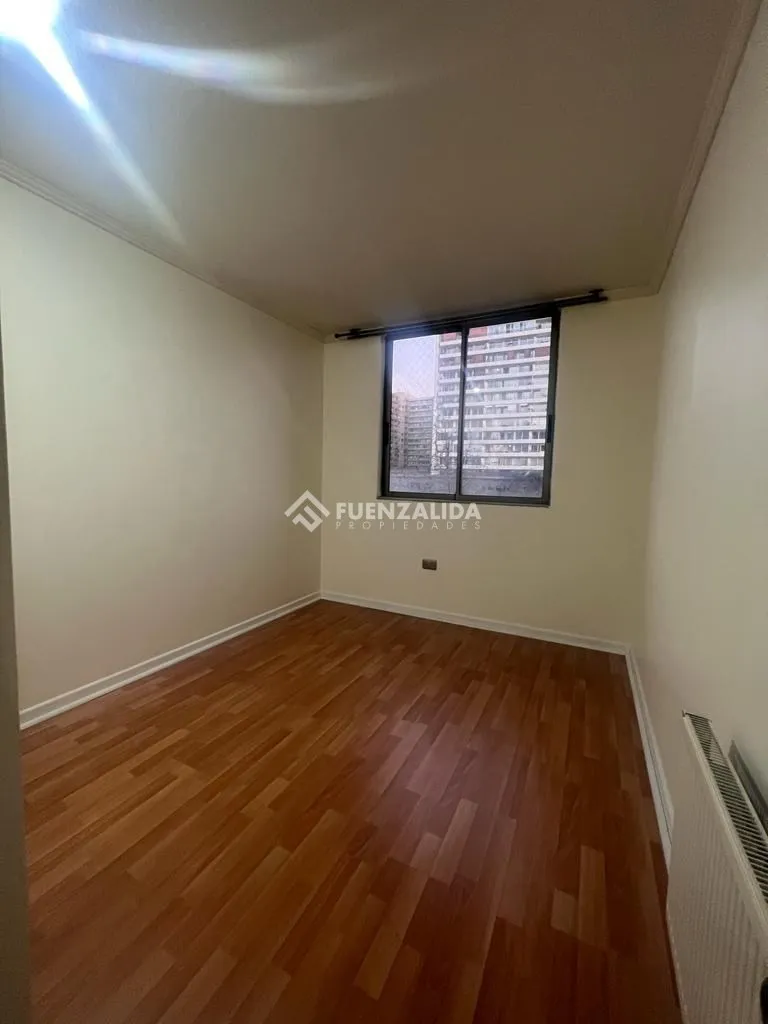 Imagen 3 de 8 de Departamento En Arriendo De 2 Dorm. En La Florida