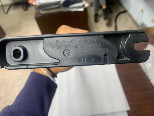 Barra Riel Para De Parrilla Techo Ford Explorer 06/11