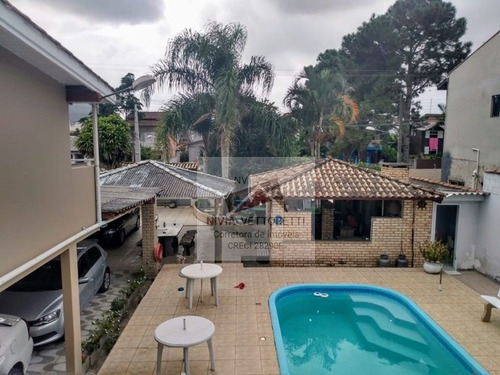 Casa A Venda No Bairro Rio Vermelho Em Florianópolis - Sc. - 4109-1