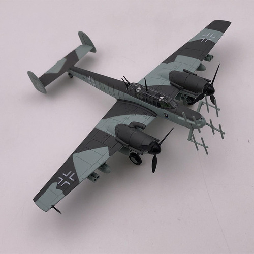 1:100 Bf-110 Fighter Modelo De Juguete Con Soporte Estante