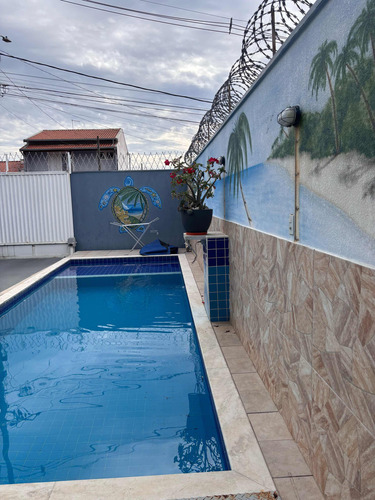 Edícula Com Piscina ,2 Banheiros E Área De Churrasqueira