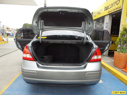 Imagen 10 de 15 de Nissan Tiida
