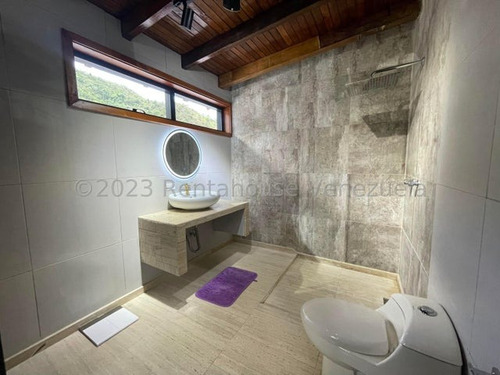 Exclusiva Casa Remodelada Con Piscina, Sauna, Area De Jardin, Estacionamiento 12 Vehiculos Casilla Vigilancia A Estrenar Concepto Moderno Exclusiva Zona Privada Palmarito Estef 24-15119