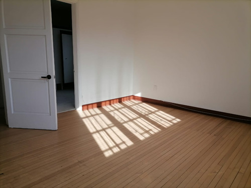 Se Arrienda Gran Casa Comercial 6 Privados Amplios