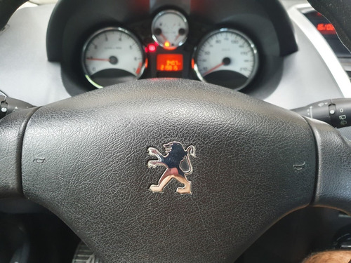 Peugeot 207 2013 1.4 Xr Flex 5p