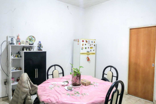 Venta/permuta Casa 4 Ambientes Con Local