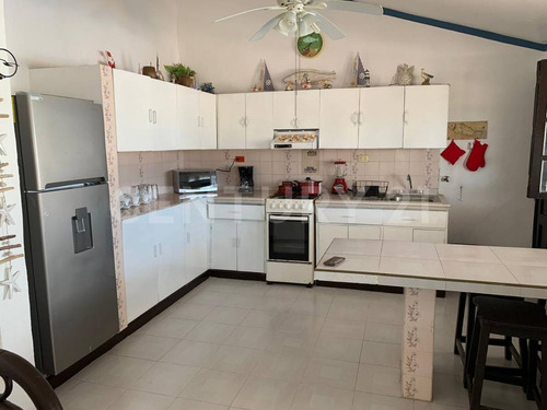 Casa En Renta Ubicada En Progreso En Primera Línea