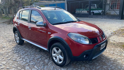 Imagen 5 de 12 de Renault Sandero Stepway 1.6 Confort 105cv 2010