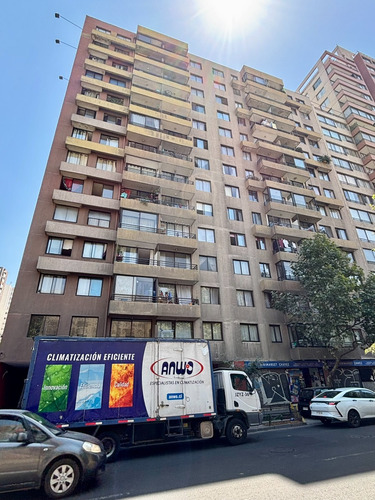 Se Vende A Pasos Parque Bustamante, 3 Dormitorios, Santiago