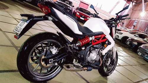Imagen 3 de 7 de Benelli Tnt 300