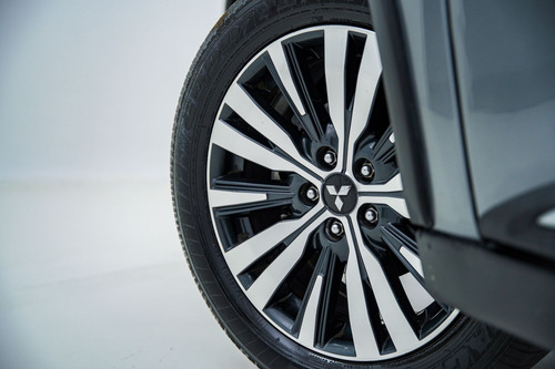 Mitsubishi Outlander HPE-S 3.0 V6 4x4 5p Aut.