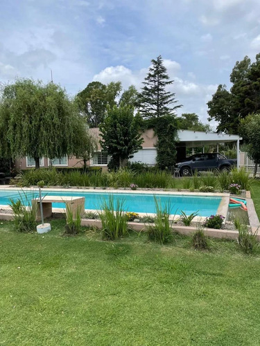 Casa Quinta En Venta - 2 Dormitorios 2 Baños - 1.500mts2 - Chivilcoy