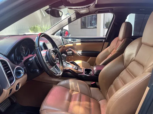 Porsche Cayenne 4.8 Turbo At