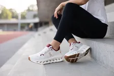 Tenis On Cloud Cloudtilt Pearl Ivory Sin Genero