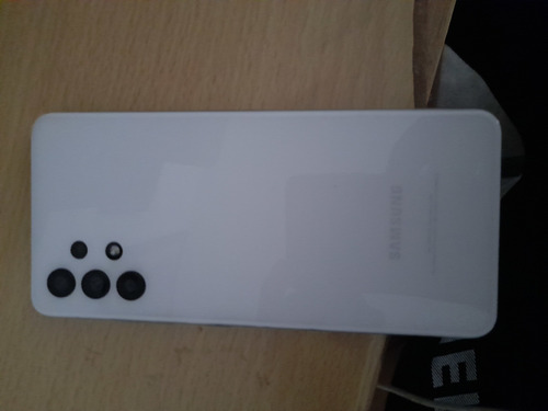 Imagen 2 de 2 de Celular Samsung Galaxy A32 Color Blanco