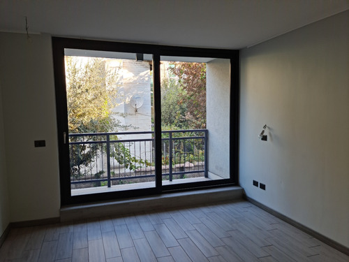Semi-nuevo Dpto.103 - 1d/2b Sur Duplex Con Patio