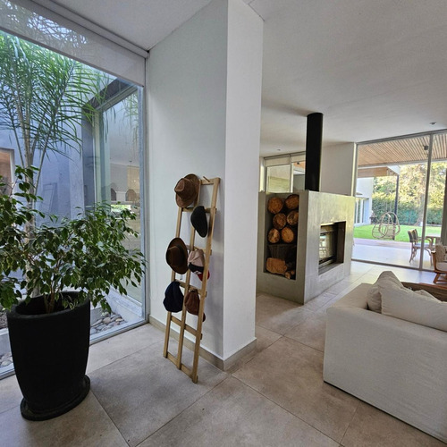Casa Carmel Country Pilar - Oportunidad