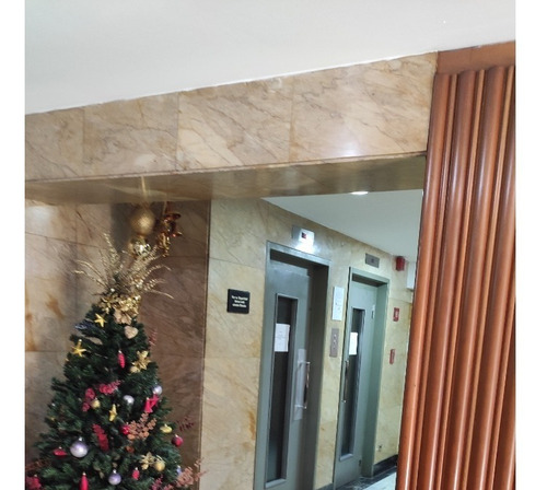Imagen 4 de 15 de Alquiler Espaciosa Oficina En Torre Corporativa En La Campiña