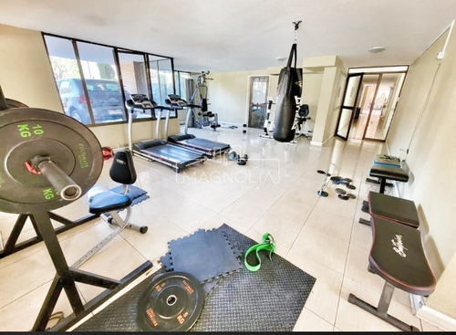 Departamento En Arriendo De 3 Dorm 3 B 2 E 1 Bod. Las Condes
