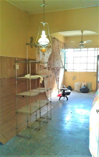 Imagen 6 de 14 de Casa De 3 Ambientes Sobre Lote Propio // Achaval 213