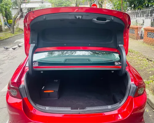 Mazda 3 Touring mecánico