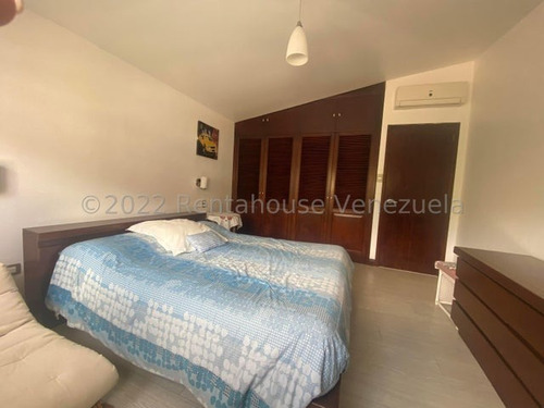 Imagen 24 de 26 de Bella Casa En Calle Cerrada Con Vigilancia En Colinas De Bello Monte, Caracas, Código: 23-23675 Mvg
