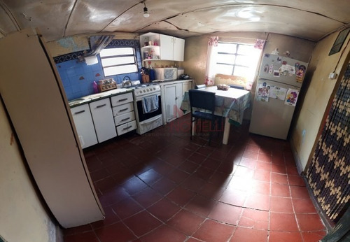 Imagen 27 de 30 de Casa Al Frente Con Prefabricada Al Fondo
