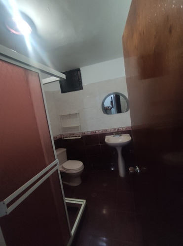 Imagen 14 de 16 de Casa 5 Hab, 3 Baños, 2 Lavanderos Caraballeda