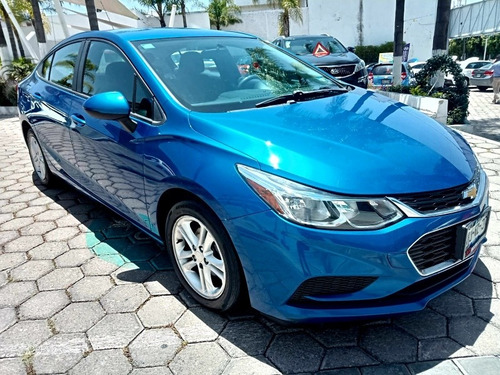 Imagen 2 de 8 de Chevrolet Cruze 2018 1.4 Ls Mt