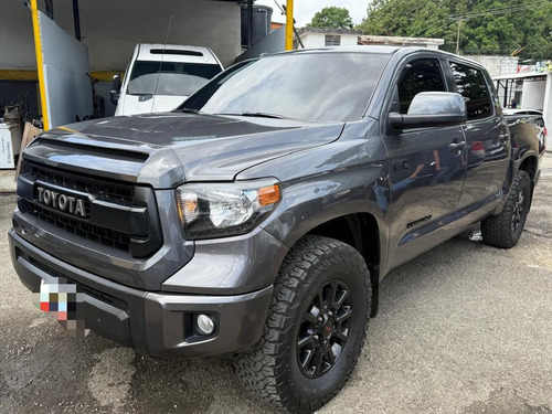 Toyota Tundra 2016