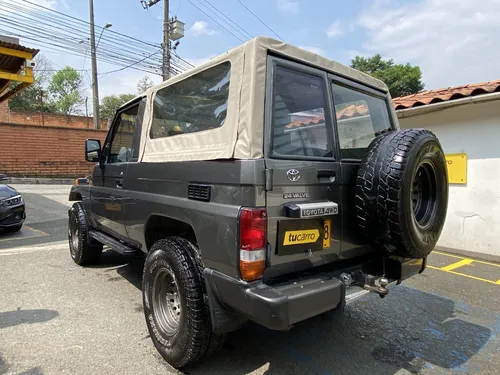 Toyota Land Cruiser 4.5 Fzj73