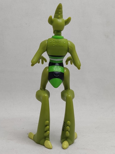 Figura De Crashhopper Ben 10 Colección Omniverse (Usado)