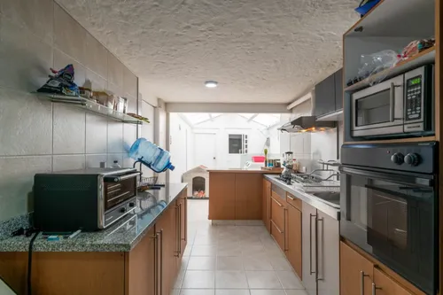 Casa En Arriendo/venta En Santa Barbara Central. Cod V11808