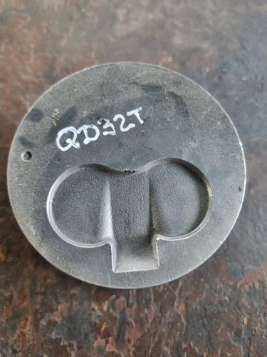 Pistón Nissan Qd32t Usado (Usado)