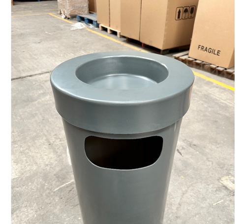 Bote De Basura Cilindrico 80l Con Cenicero/macetero Exterior Color Gris