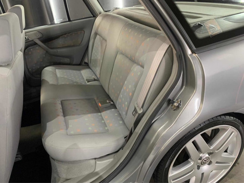 Volkswagen Parati 2002 1.8 Tour 5p