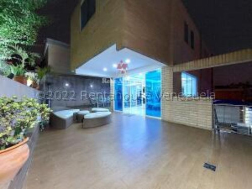 Imagen 19 de 30 de #22-23728 Elegante Casa En Alto Hatillo