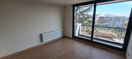 Amplio Y Moderno Departamento 1/d En Ñuñoa